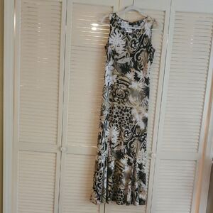 Sleeveless Floral Print Maxi Dress